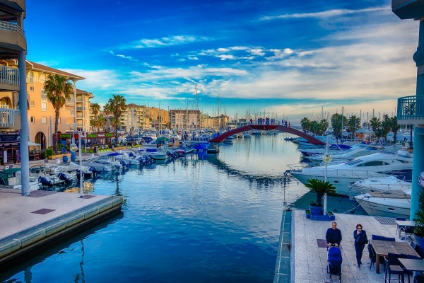 Доставка посылок из Фрежюс в Россию